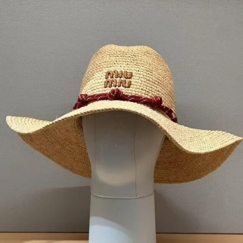 Miu Miu Straw Hat - Stylish Sun Hat🍏🍏